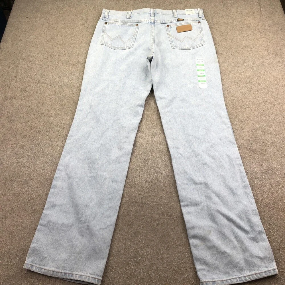Wrangler Jeans Mens 34x32 Blue Light Wash Slim Straight Denim Cowboy Cut 936GBH
